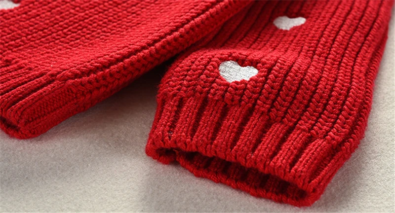 Милые осенне-весенние свитера для маленьких девочек; детская одежда; детский Хлопковый вязаный свитер; милый свитер с сердечками для маленьких девочек