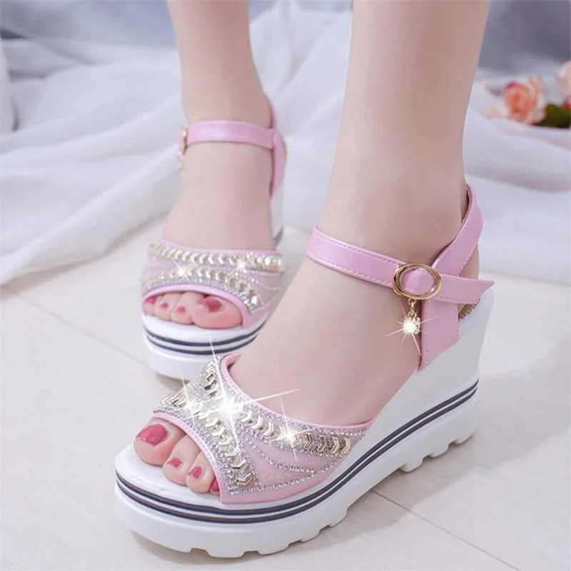 New wedge sandals female fish mouth buckle with flat bottom platform waterproof platform thick bottom sponge cake women's shoes New wedge sandals female fish mouth buckle with flat bottom platform waterproof platform thick bottom sponge cake women's shoes