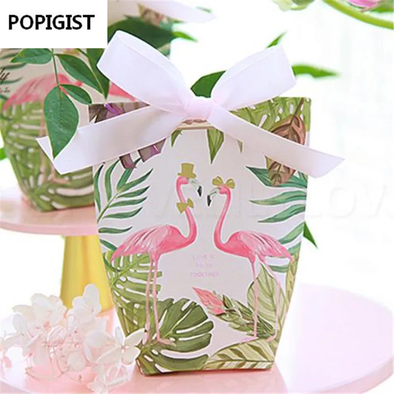 

50pcs Cute Green Leaves Flamingo Wedding Favors Candy Boxes with bowknot Bomboniere paper Gift Box gift bag Party Chocolate Box