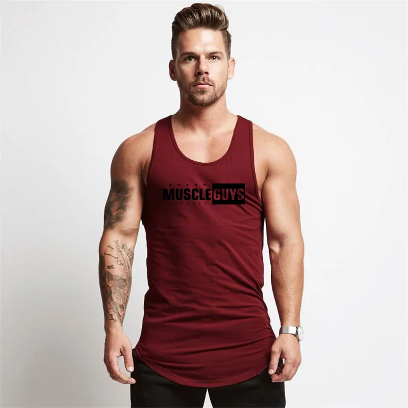 Muscleguys летние с буквенным принтом Бодибилдинг Фитнес мужские майки хлопчатобумажные дышащие мужские хлопковые тренажерные залы жилет без рукавов