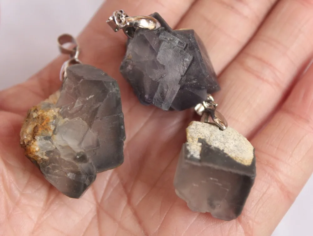 

( 3pcs) 100% natural fluorite quartz crystal pendant perforation cluster specimen