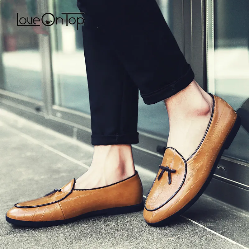 

Loveontop Men Loafers Casual Shoes 2018 High Quality Tie Design Genuine Leather Shoes Men's Flat Slip On Casual Male Moccasin