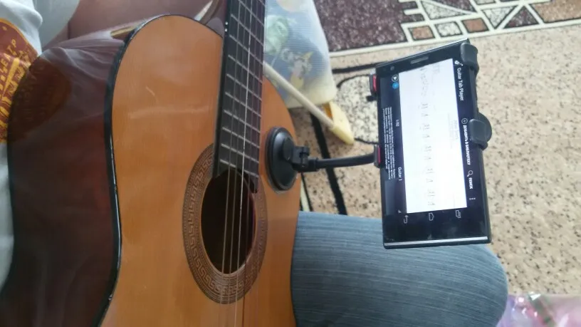 Guitar-holder-Car-holder-phone-holder-stand-anime-figure-cell-phone-guitar-holder-in-car (6)