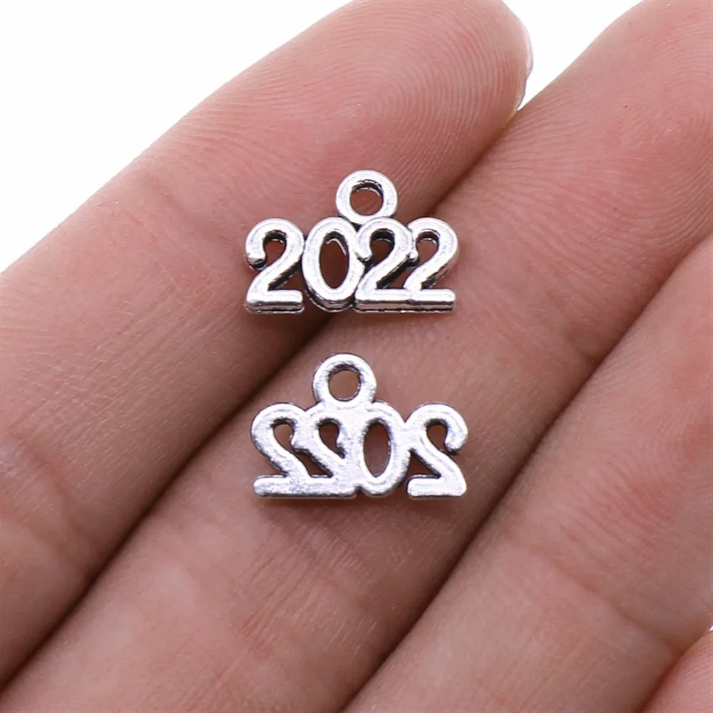 

WYSIWYG 30pcs Antique Silver Tone 9x14mm Year Number 2022 Charms Pendant For Jewelry Making DIY Jewelry Findings