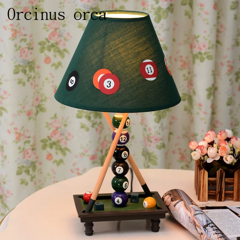 

American style retro creative table lamp study room bedroom European style desktop decorative lights free shipping