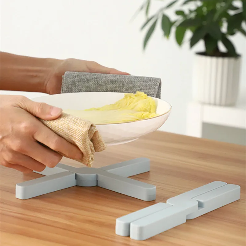 

MOM'S HAND Kitchen Gadgets Kitchen Collapsible Silicone Cross Design Pot Rack Pad Soup Mat