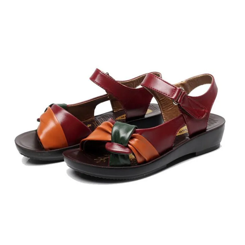 

middle-aged Leather Woman Sandals Soft Bottom Mother Shoes Mixed Colors Fashion Female Sandals 2019 New Mother Sandals