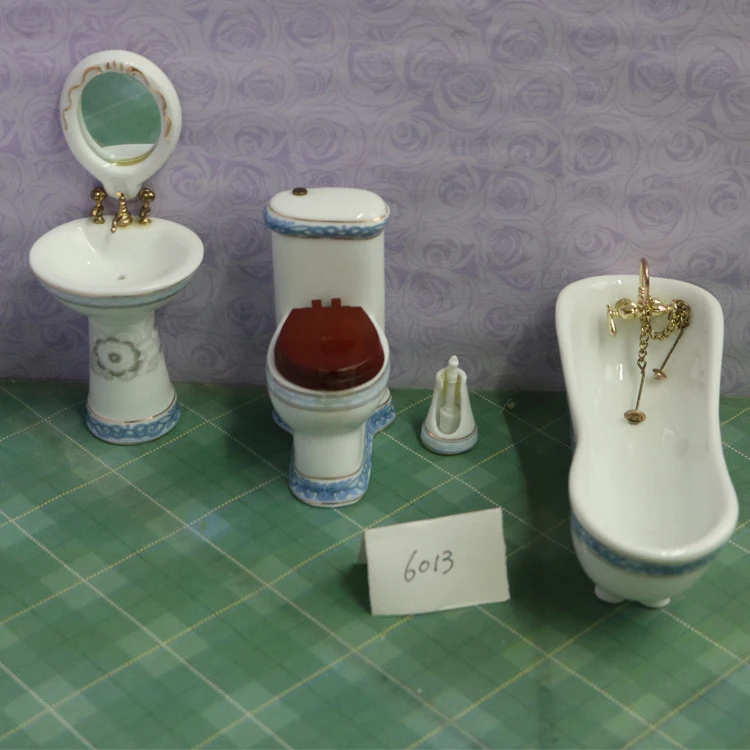 A02-X040 الأطفال طفل هدية لعبة 1:12 دمية مصغرة الأثاث مصغرة rement الأزرق زهرة مرحاض سيراميك مجموعة A02-X040 الأطفال طفل هدية لعبة 1:12 دمية مصغرة الأثاث مصغرة rement الأزرق زهرة مرحاض سيراميك مجموعة