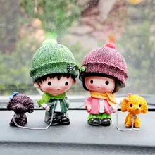 2 шт. Мультяшные полимерные украшения для автомобиля Авто украшения интерьера мальчик девочка фигурка орнамент аксессуары