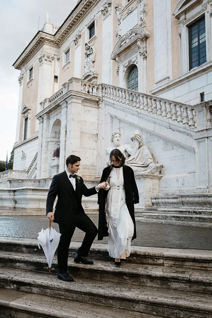 piazza-del-campidoglio-in-rome-was-the-perfect-wedding-destination-for-this-art-and-history-loving-couple-quince-and-mulberry-studios-38-700x1050