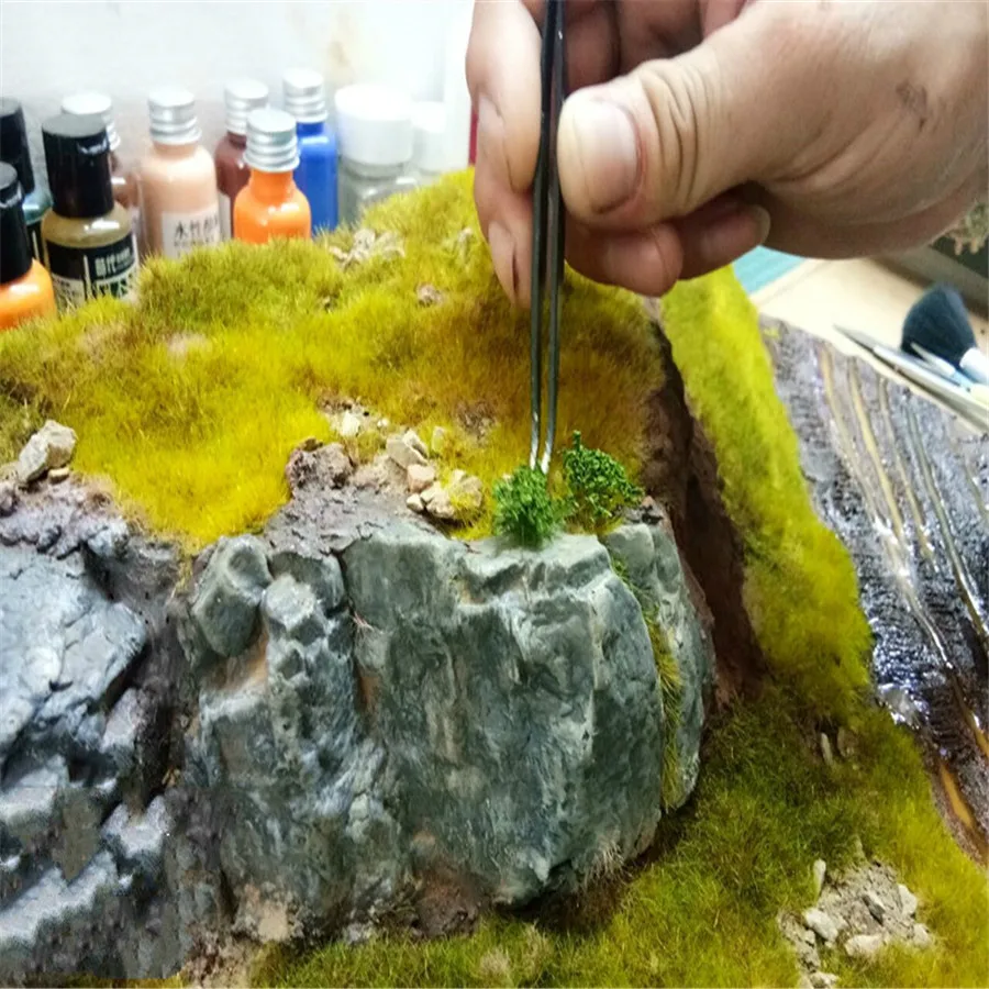 architecture model grass in ho train layout01