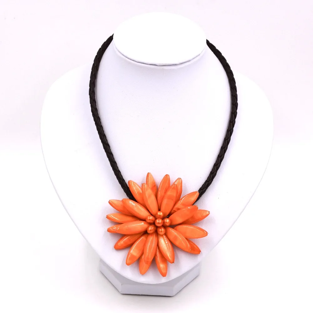 2017 new arrival Natural Orange Shell Flower Necklace Handmade Bohemia