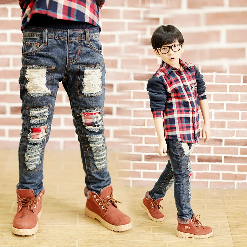 Teen boy ripped jeans — pic 12