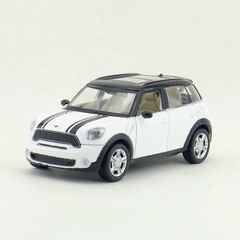 /Литье под давлением модель игрушки/1:28 Масштаб/мини Cooper S Countryman автомобиль/оттяните назад/звук и свет автомобиля/Набор для обучения/подарок
