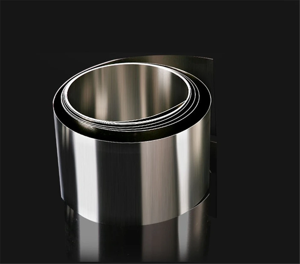 FTVOGUE Bande plaquée de nickel en acier pur de 0.12mm-1KG pour le brasage de batterie Li-Po NiMh NiCd avec batterie de piles et soudage par points 0.12 * 7mm 