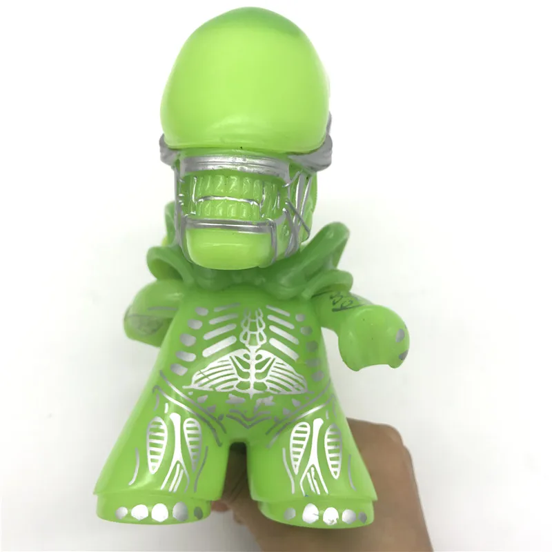 Exclusive Original Loot Crate Alien Titan Vinyl Figure Zeno Morph Variant GITD NO BOX Exclusive Original Loot Crate Alien Titan Vinyl Figure Zeno Morph Variant GITD NO BOX