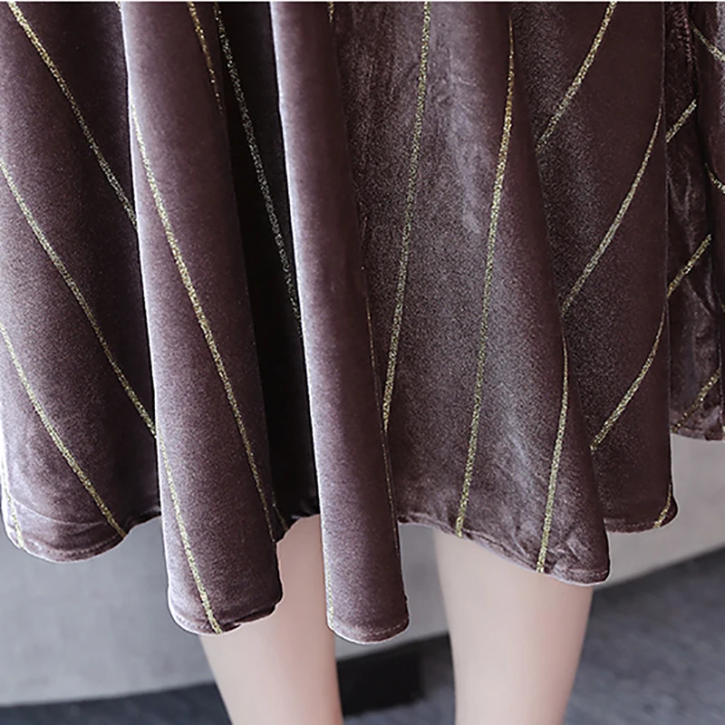 Женское винтажное платье миди Золотое облегающее большого размера в полоску для