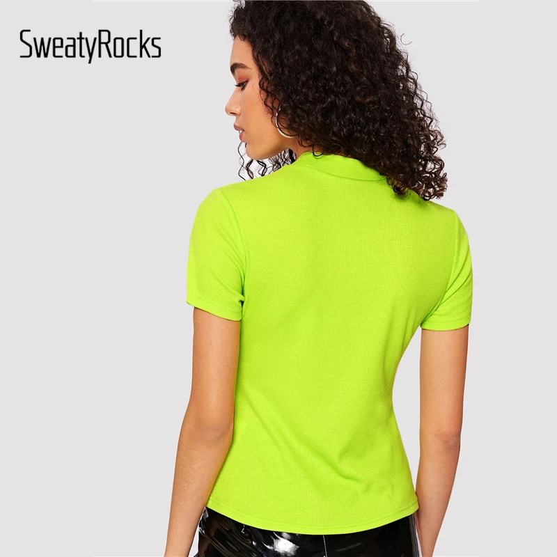 SweatyRocks, имитирующая шею, ребристая вязка, облегающий неоновый Топ, сексуальная эластичная тонкая Базовая футболка, летняя женская уличная одежда, одноцветные футболки