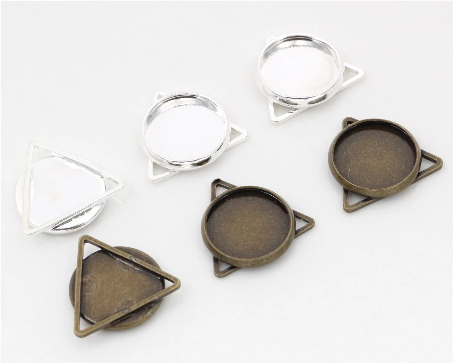 

16pcs/lot 12mm Inner Size Silver Plated and Bronze Plated Material Simple Style Cabochon Base Cameo Setting Charms Pendants Tray