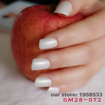 

24pcs Shiny Pearl White Fashion False Nail Acrylic Nail Tips Candy Color Fake Nails Short Quadrate Head 072