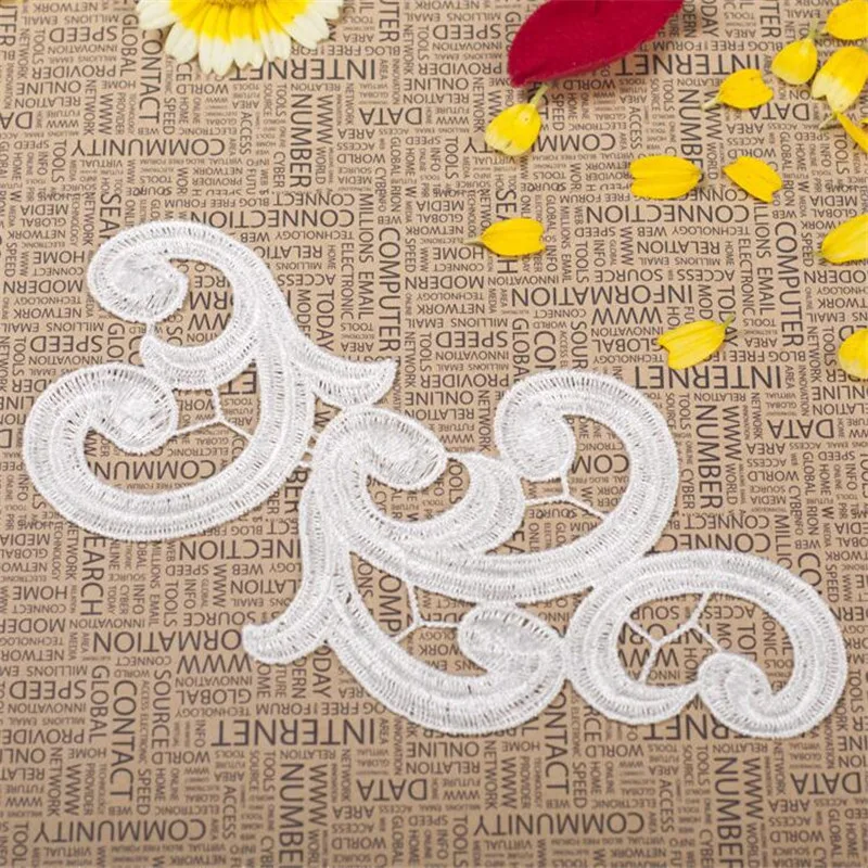 

1Pair Ivory Black 17X9cm Hollow-out Garments Flower Floral Motif Venise Venice Lace Applique DIY Accessorry BD0428