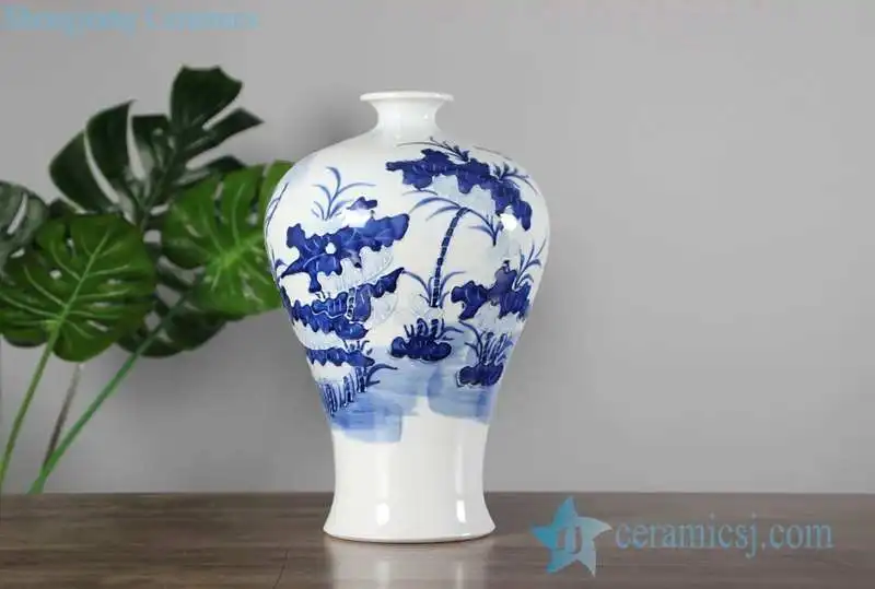 

RYCI42-A High temperature fired blue and white lotus pattern porcelain vase