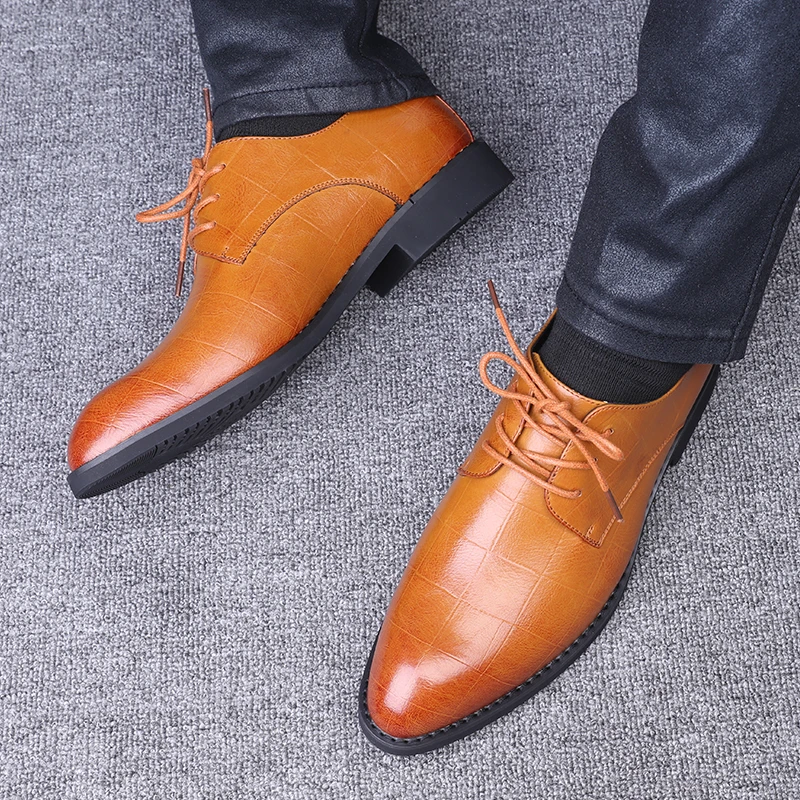 Мужские кожаные туфли в британском стиле; модные оксфорды с острым носком; цвет черный, коричневый; дышащие мужские туфли на плоской подошве; Роскошная Брендовая обувь; 8