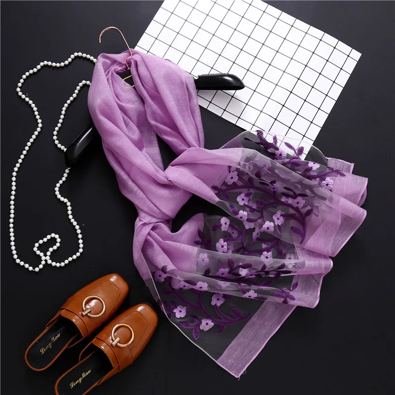 light purple Дизайнерский летний женский шарф, модные цветочные шелковые шарфы, женские шали и палантины, пашмины, полый платок, длинные пляжные палантины - Цвет: light purple