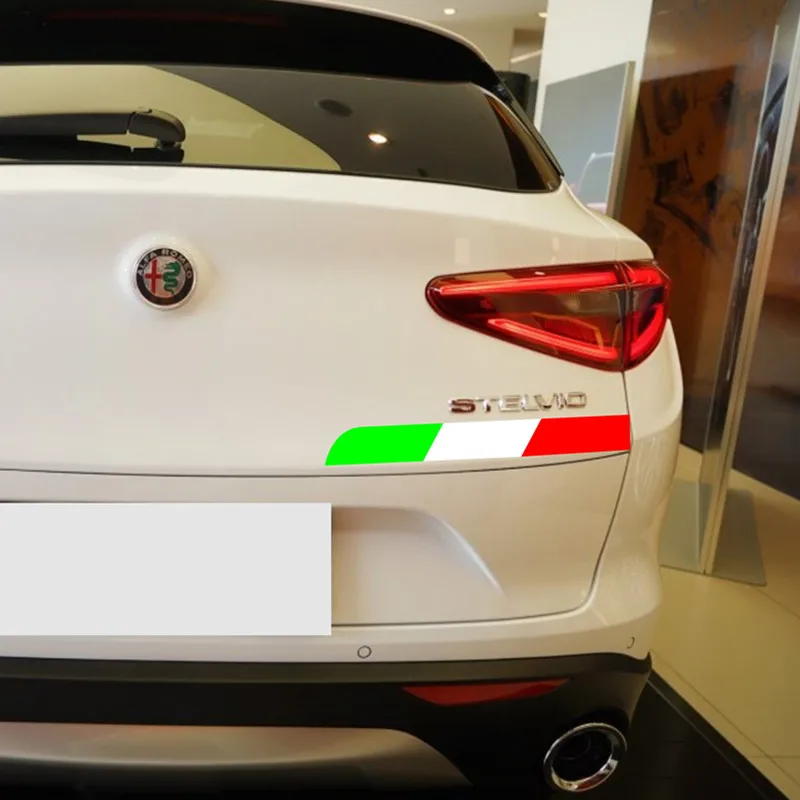 1pcs NEW Flag of Italy Car Side Fender Rear box Emblem Badge Stickers for Alfa Romeo Giulietta Giulia Spider GT Fiat Maserati