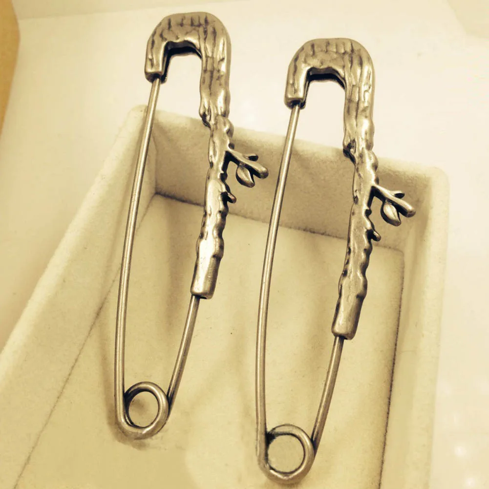 

Antique Gold Metal Bamboo Brooch Safty Pin Unisex Boy Girls Style Fashion Accessory 78mm long