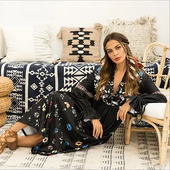

2019 Autumn Winter Long Sleeve Vintage Floral Print Maxi a Line Dresses Casual Deep V Neck Tunic Party Black Plus Size Robe Hot