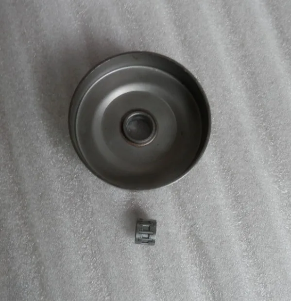 SPUR SPROKET WITH BEARING 3-8X6T POULAN 2050 2075 2150 2175 2250 3