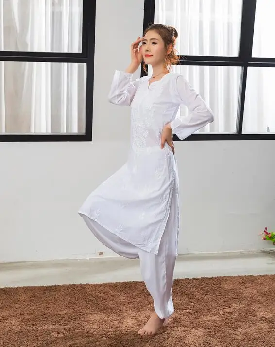

2019 India Traditional Woman Yoga Costume Cotton Hand-made Embroidery Zen Training KurtasThin Kundalini White Top Ethnic Style