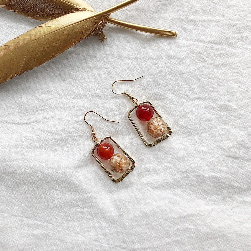 

Fashion Handmade Red Beads Gold Foil Ball Pendants Earrings Vintage Rectangular Irregular Geometric Earrings For Women Jewelry