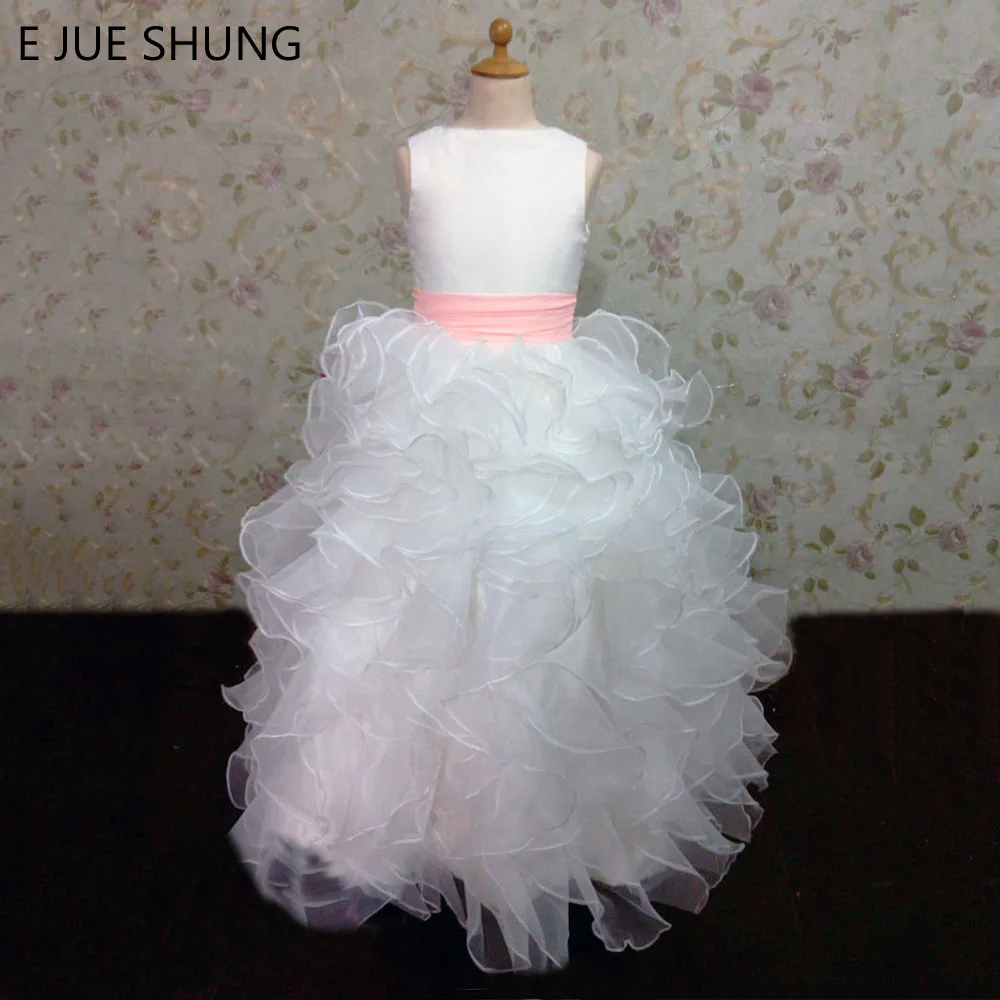 E Jue Шунг Белый органзы Многоуровневое бальное платье Платья для девочек на свадьбу Пуговицы платье для первого причастия для девочек