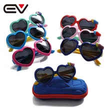 2016 New Kids Children Toddler Cute Heart Shape Polarized Sunglasses Boys Girls miudos em forma de coracao oculos de sol EV1213