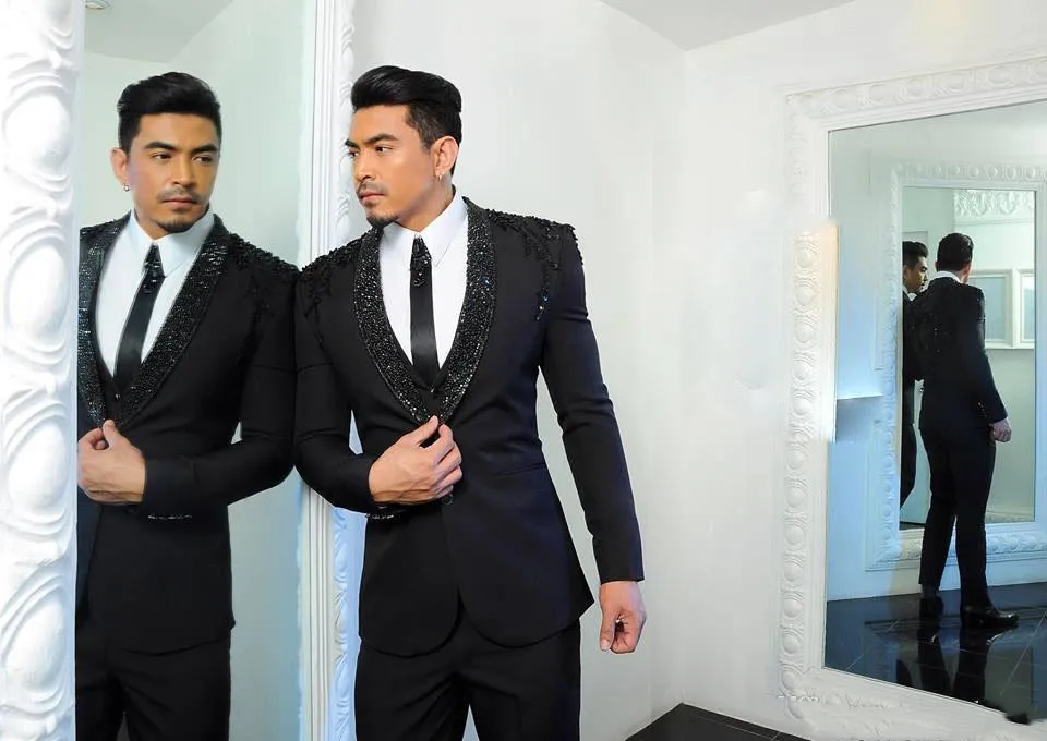 

2019-latest-brand-designer-men-suits (blazer+pant)-tuxedos-black-shawl-lapel-one-button-with-sequin-wedding-men-suits terno 2pcs