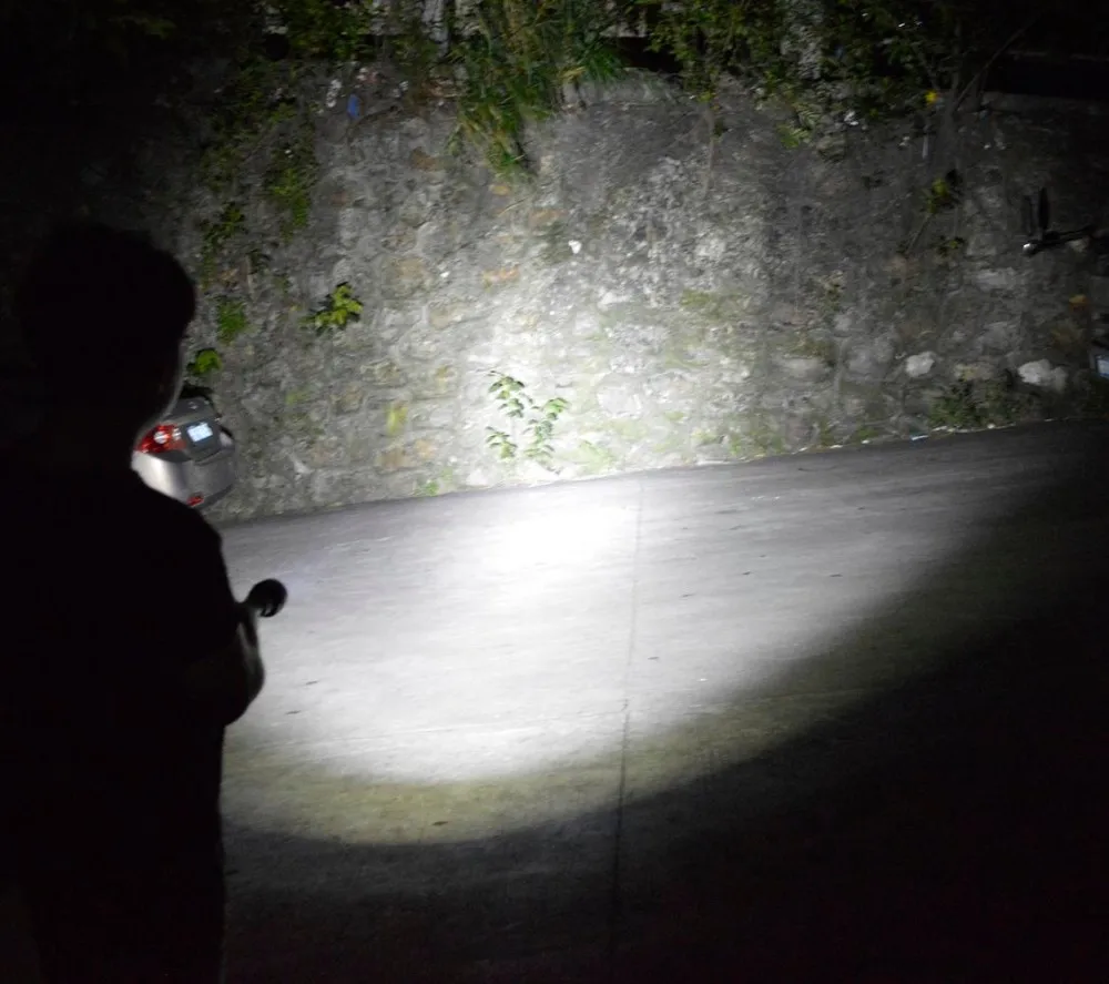 X900 flashlight (10)