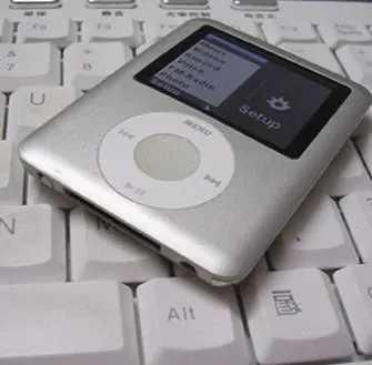 New Slim 1.8&quotLCD 3th mp3 player Radio FM music Player 32GB memory | Электроника