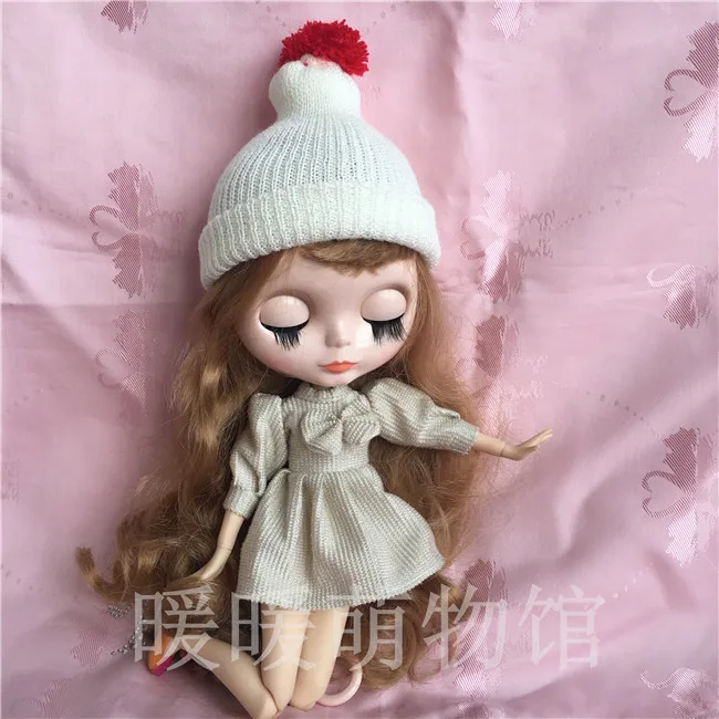 Карамельный цвет 1/6 blyth модная кукольная шляпа шерстяная шляпа 1/4 1/6 bjd кукла аксессуары вязаная шапка для blyth Кукла аксессуар - Цвет: Белый