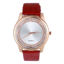 Simples moda de Luxo Strass Relógio das Mulheres Pulseira de Couro Quartz Relógio de Pulso das Mulheres Dress Watch Relogio feminino Presente Do Amor