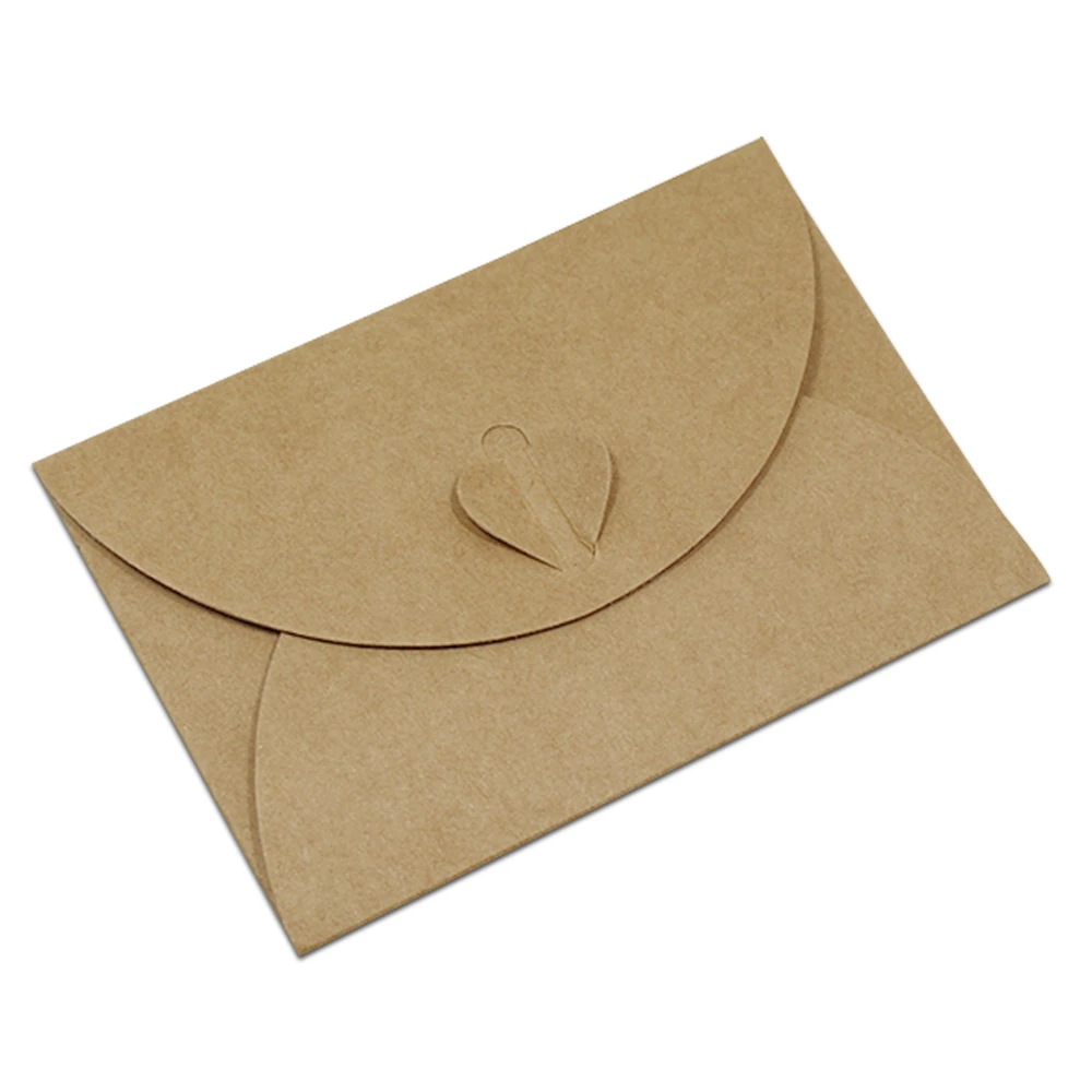 

50pcs/Lot 7.2*10.5cm Vintage Kraft Paper Heart Buckle Mini Envelopes DIY Gift Invite Cards Package Envelope For Wedding Birthday