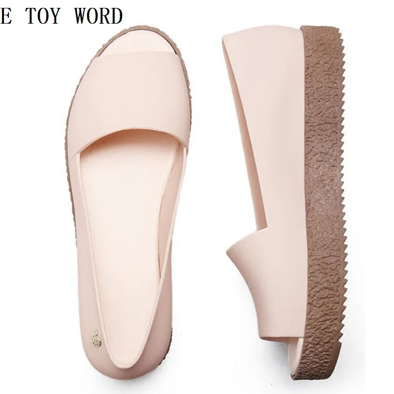 

The new 2018 hole hole shoes female summer beach jelly gradient pregnant women antiskid flat sandals, slippers and fish