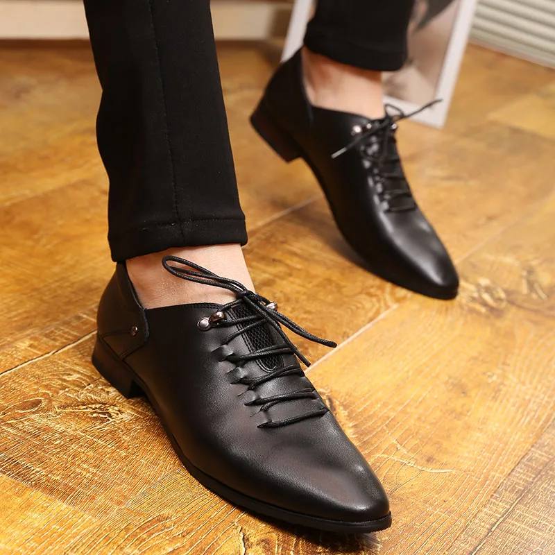 

New Men Leather Shoes Fashion Korea Men Loafers Comfortable Toe Business Shoes Men Dress Shoes Wedding Pointy Shoes