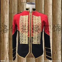 Envío gratis para hombre rojo oscuro con Bordado dorado event/vintage medieval Chaqueta corta de esmoquin/puesta en escena/bar chaqueta stuido