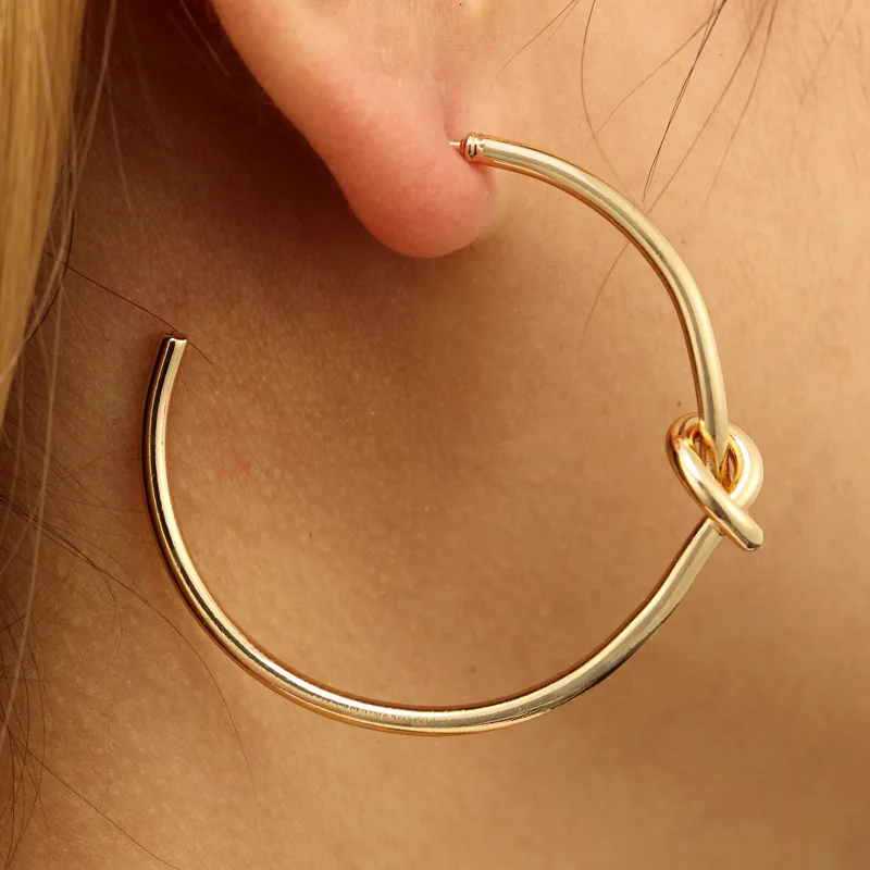 

Wholesale Classic Knot Earings Round Gold Color Stud Earrings for Women Jewelry Oorbellen Ohrringe Earring Brincos