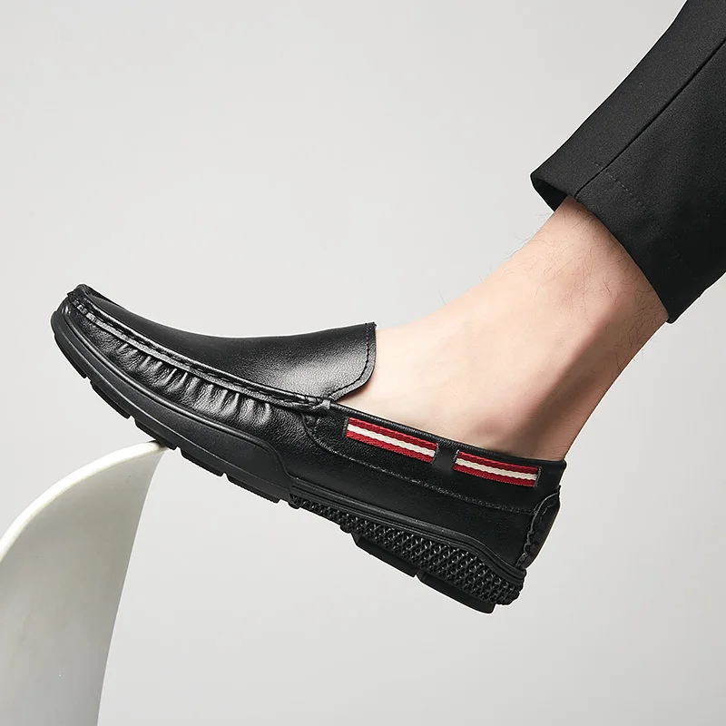 Hot Fashion Men Loafers High Quality Comfortable Lazy Shoes Brand Design Business Shoes Zapatos De Hombre Black Mens Shoes 38-44
