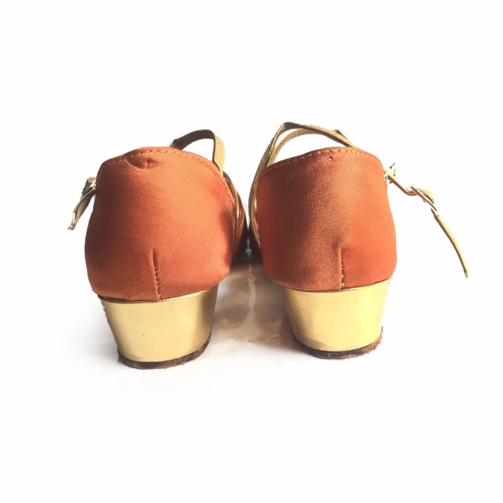 Дети бальный танцы латинские танцевальные туфли бронзовые красные черные Сальса обувь для девочек латинские туфли на низком каблуке 3,5 см мягкая подошва VA30