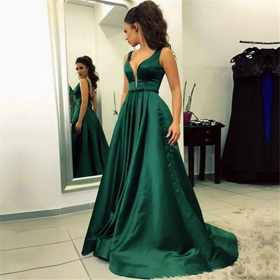 

Stylish Dark Green V Neck Evening Long Dresses Evening 2019 A Line Evening Gowns Satin Customized Reflective Women Formal Dress