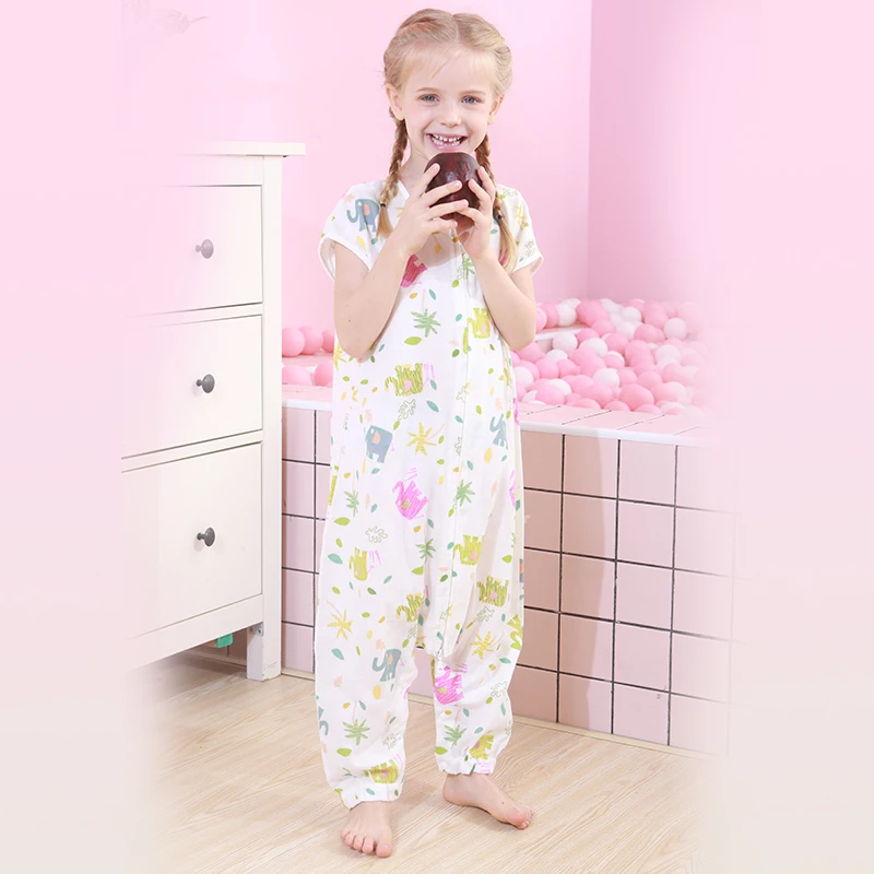 

Slebing bag for boys and young children in spring and summer cotton unisex print print boys men usual. Pure cotton printed gauze